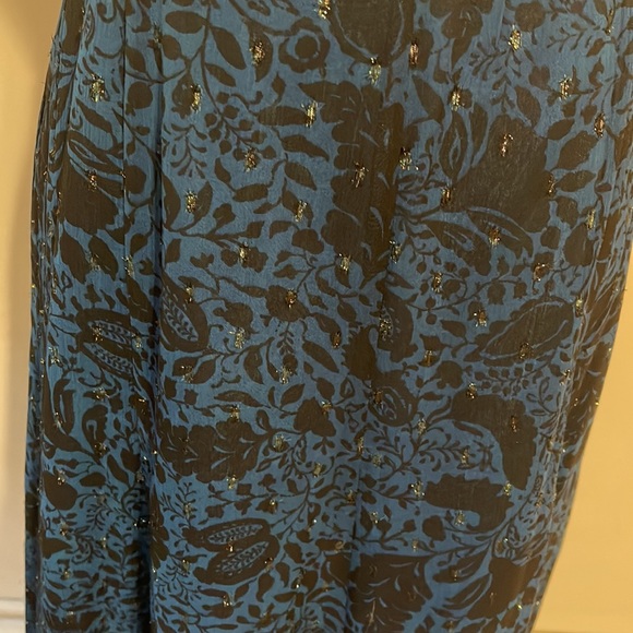 Blue Black Floral Printed Gold Metallic Flowy Ann Taylor Midi Skirt Size 6 - Picture 5 of 9